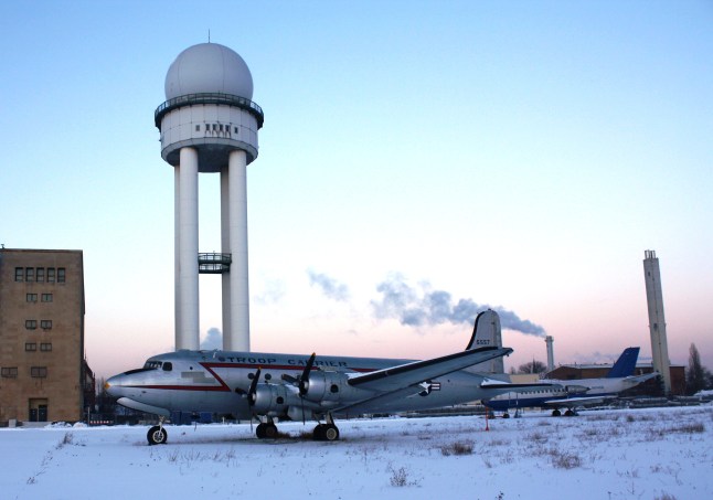 שדה התעופה הישן טמפלהוף thoff3